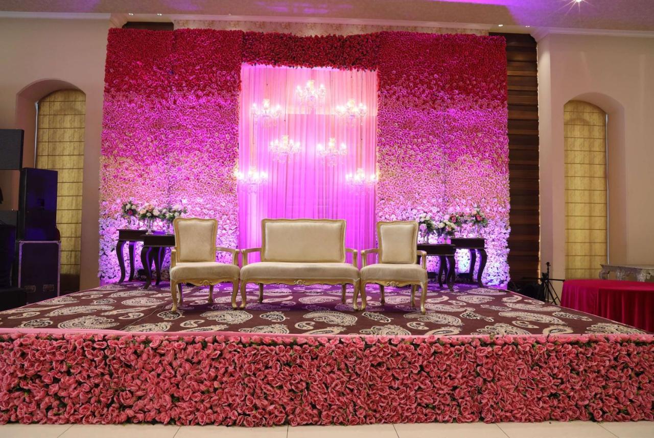 Hotel Ramada By Wyndham Kapurthala Town Extérieur photo