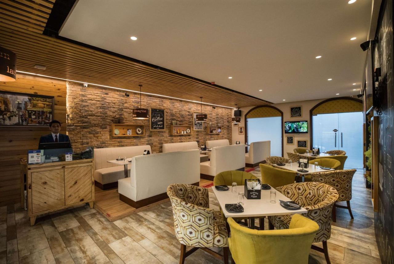Hotel Ramada By Wyndham Kapurthala Town Extérieur photo